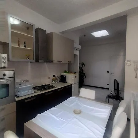 188b - Casa Di Nina Con Terrazza - 2min Dal Mare Daire